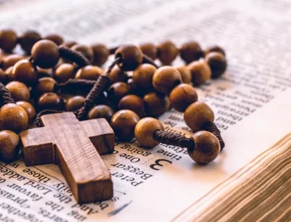 10 rosary beads
