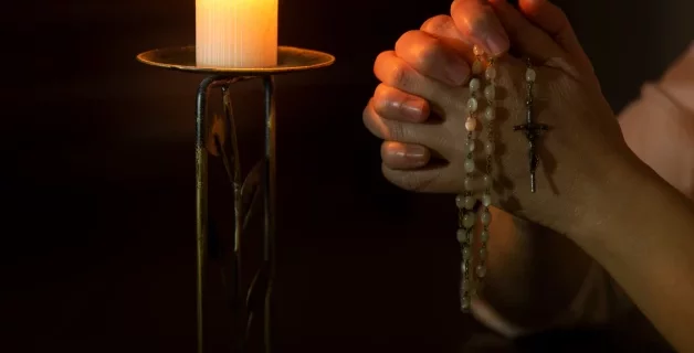 10 rosary beads